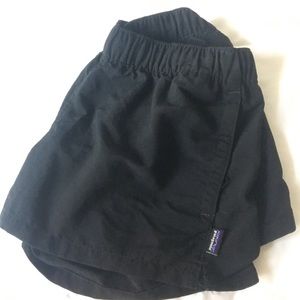 2 inch black Patagonia baggies